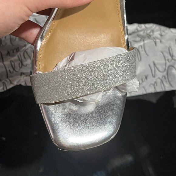 Silver Glitter High Heels Shoes - Picture 7 of 7